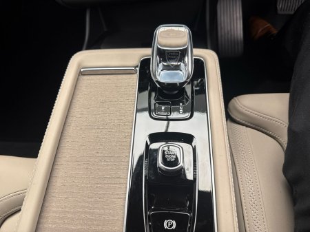 2026 Volvo XC90 - thumbnail 8