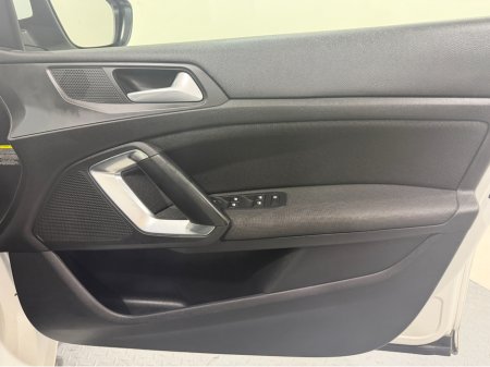 2021 Peugeot 308 - thumbnail 19