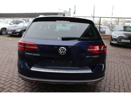 2019 Volkswagen Passat - thumbnail 5