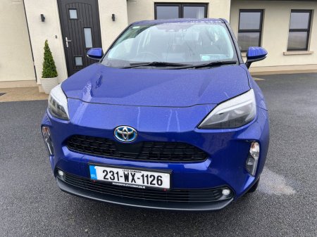 2023 Toyota Yaris Cross 1.5 Hybrid CVT Luna €22,950 thumbnail