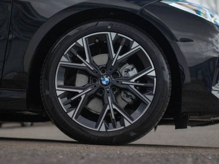 2026 BMW 1 Series - thumbnail 7