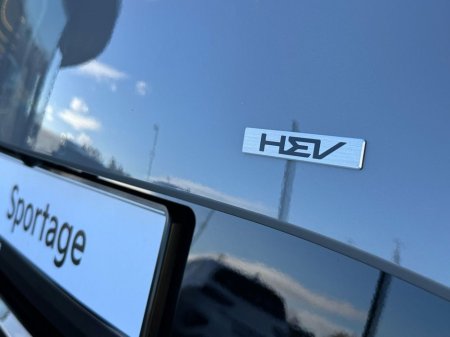 2024 Kia Sportage HEV MY24 €38,950 thumbnail