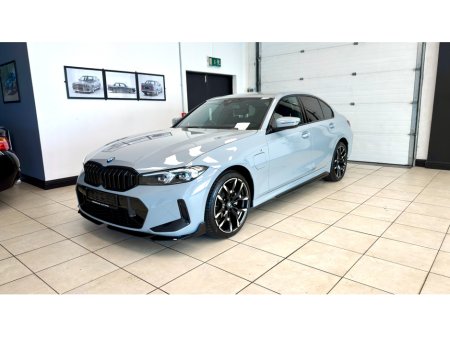 2025 BMW 3 Series - thumbnail 6