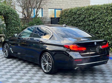 2022 BMW 5 Series 530e LUXURY LINE 2.0 HYBRID // HARMAN/KARDON // 360 VISUAL PARKING ASSIST // BMW INDIVIDUAL HEATED & COOLED SEATS €34,900 thumbnail