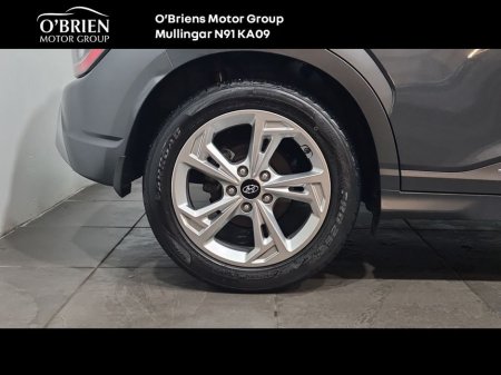 2022 Hyundai Kona 1.0 T-GDI Executive €20,900 thumbnail