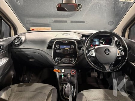 2017 Renault Captur 1.2 PETROL AUTO - CRUISE CONTROL - HEATING / AC CONTROLS - ALL ELECTRIC WINDOWS €14,450 thumbnail