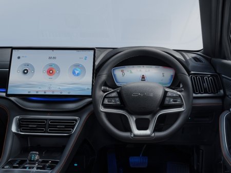 2026 BYD Seal U DM-i Comfort 26.6kWh *125km EV Range* €47,515 thumbnail