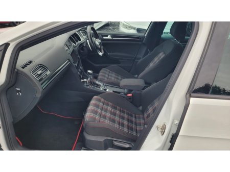 2016 Volkswagen Golf - thumbnail 13