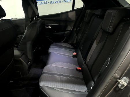 2022 Peugeot 2008 - thumbnail 9