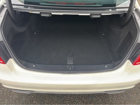 2015 Mercedes-Benz E Class - thumbnail 16