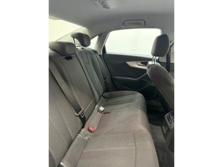 2017 Audi A4 - thumbnail 7