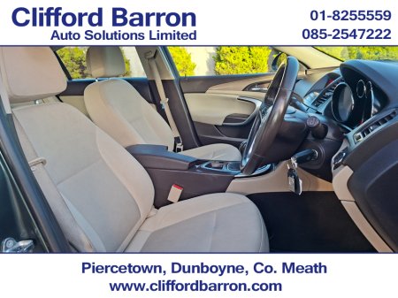 2010 Opel Insignia - thumbnail 11