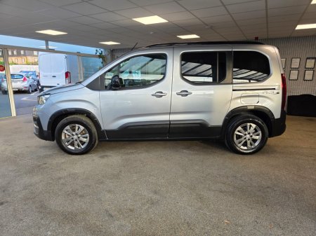 2024 Peugeot Rifter 1.5 HORIZON RS Wheel chair 5DR AUTO €31,950