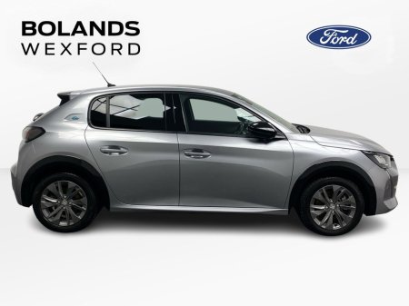 2022 Peugeot 208 - thumbnail 4