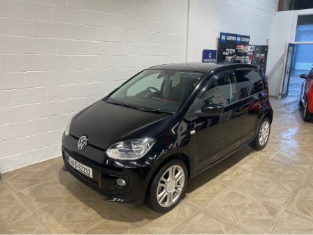 2014 Volkswagen up! DBA-AACHY 5DR €7,490 thumbnail
