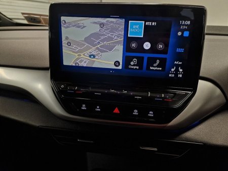 2022 Volkswagen ID.4 LIFE 77kWh 204HP €23,975 thumbnail