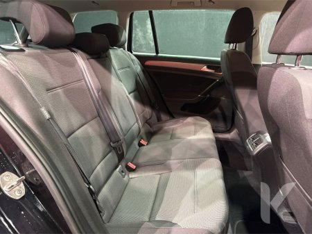 2016 Volkswagen Golf - thumbnail 13