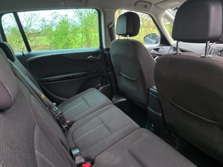 2013 Vauxhall Zafira - thumbnail 8