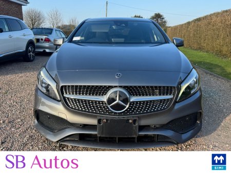 2018 Mercedes-Benz 180 - thumbnail 3