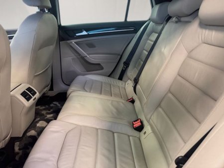 2019 Volkswagen Golf - thumbnail 16