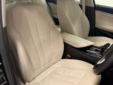 2017 BMW 5 Series - thumbnail 12