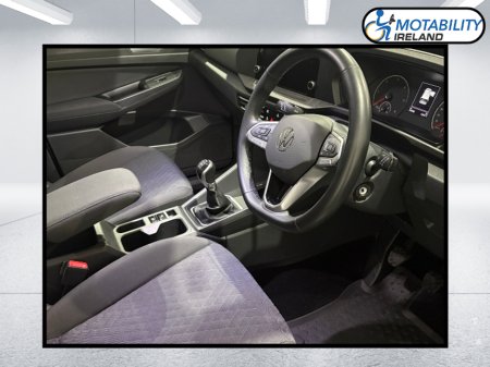 2022 Volkswagen Caddy Maxi Life Wheelchair Accessible €43,995 thumbnail