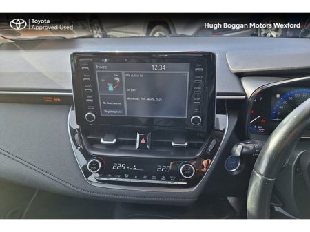 2021 Toyota Corolla HYBRID, REALLY LOW MILEAGE! €22,995 thumbnail