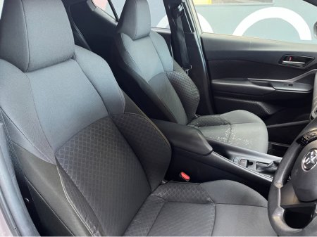 2021 Toyota C-HR ONLY €21950! 2021 TOYOTA C-HR S 1.8 AUTOMATIC  / REVERSE CAMERA / CRUISE CONTROL €21,950 thumbnail