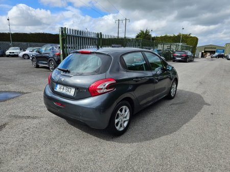 2014 Peugeot 208 - thumbnail 5