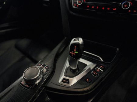 2018 BMW 3 Series - thumbnail 10