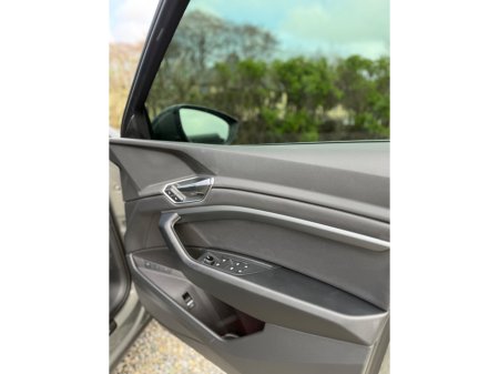 2024 Audi Q8 - thumbnail 43