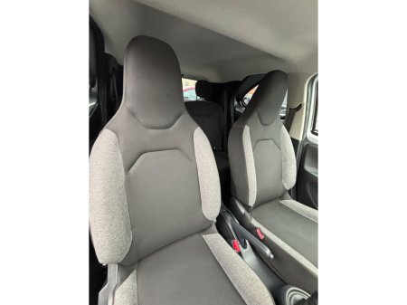 2022 Toyota Aygo 1.0 VVT-i x-play Smartphone €13,900 thumbnail