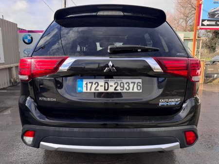 2017 Mitsubishi Outlander - thumbnail 13