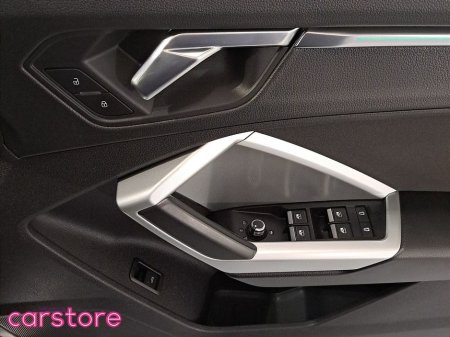 2019 Audi Q3 35 TDI 150HP S Tronic SE thumbnail