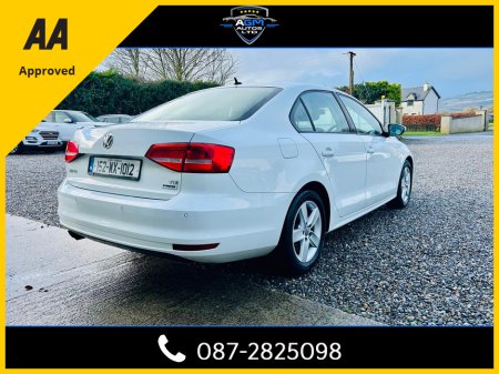 2015 Volkswagen Jetta CL 2.0 TDI MANUAL 5SPEED 110HP 4DR €10,950 thumbnail