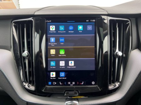 2023 Volvo XC60 - thumbnail 10