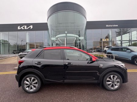 2026 Kia Stonic 261 two tone, sports edition, *finance from 3.9%* metallic paint, *7 year warranty* *3 year AA* Reversing Camera, Touch Screen Infotainment Syst €27,990