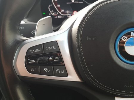 2022 BMW X5 xDrive45e xLine €63,995 thumbnail