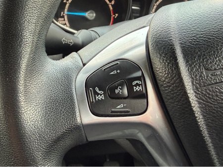 2014 Ford Fiesta - thumbnail 21