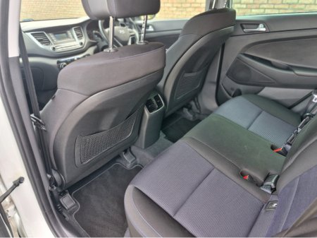 2016 Hyundai Tucson - thumbnail 11