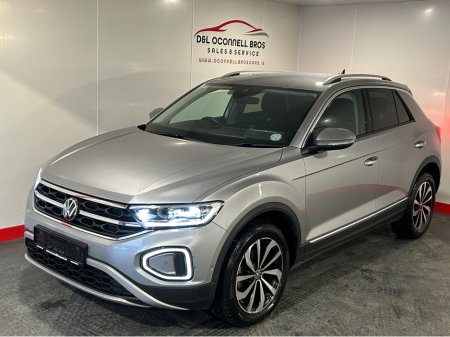2023 Volkswagen T-Roc STYLE 1.5 TSI D7F 150HP €29,950 thumbnail