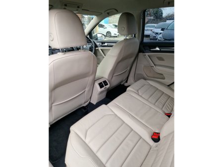 2013 Volkswagen Golf 1.4 TSI Highline | Leather interior €12,450 thumbnail