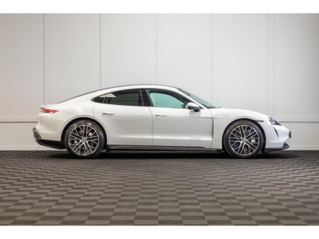 2022 Porsche Taycan - thumbnail 6