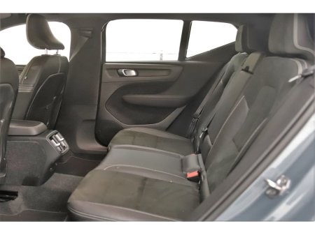 2019 Volvo XC40 2.0 T4 R-DESIGN PRO *LEATHER*BI-TONE ROOF* thumbnail