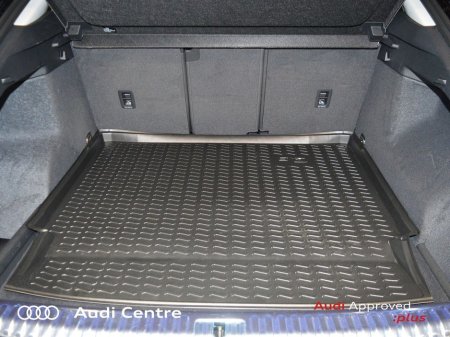 2025 Audi Q3 35 TDI 150 S-T SE €52,499 thumbnail