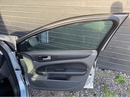 2008 Ford Focus STYLE 1.4 80PS 5DR €2,495 thumbnail