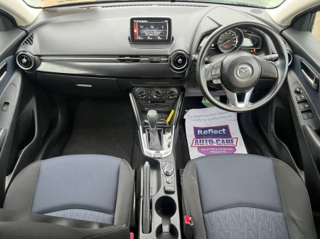 2016 Mazda Demio 1.3 SKYACTIV // SERVICE HISTORY // REVERSE CAMERA // AIR CONDITIONING €10,900 thumbnail