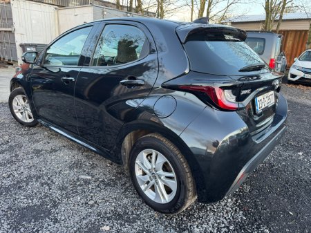 2023 Toyota Yaris  €17,950