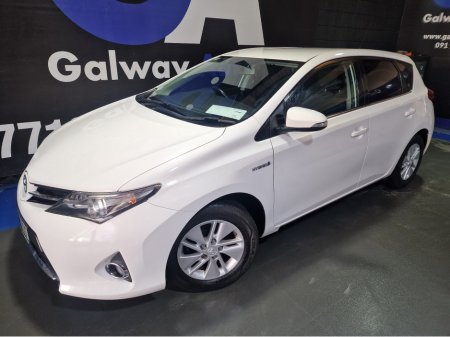 2014 Toyota Auris - thumbnail 4