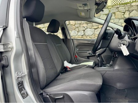 2015 Ford Fiesta ZETEC 1.2L !!! €7,950 thumbnail